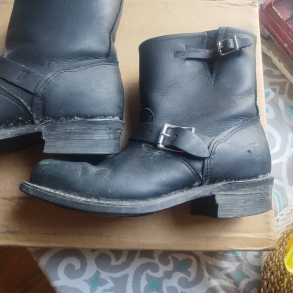 Frye Engineer Moto Boots Sz 9.5 Black short 8r - Picture 1 of 9